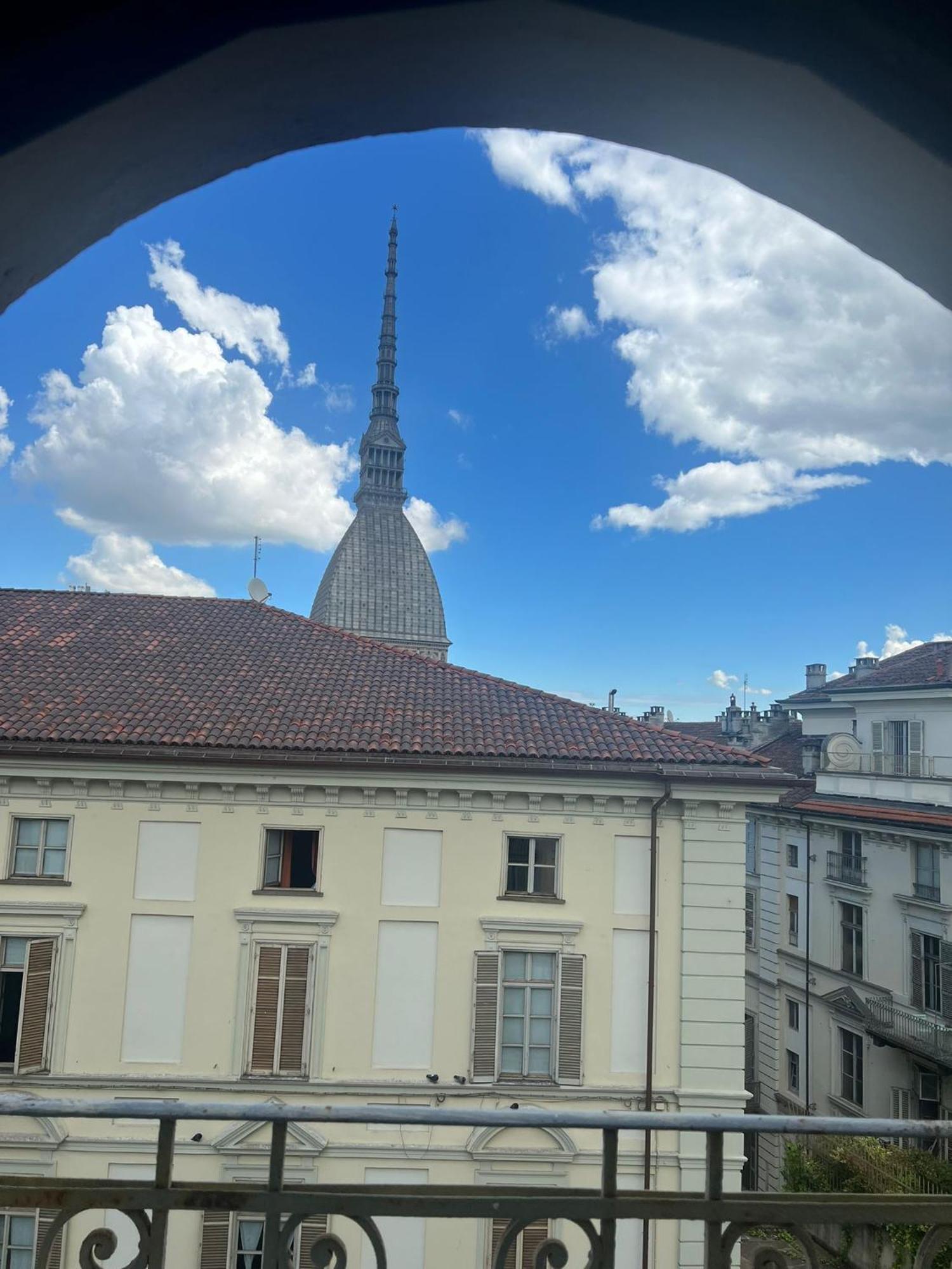 Historic Center Via Po Apartment Turin Bagian luar foto
