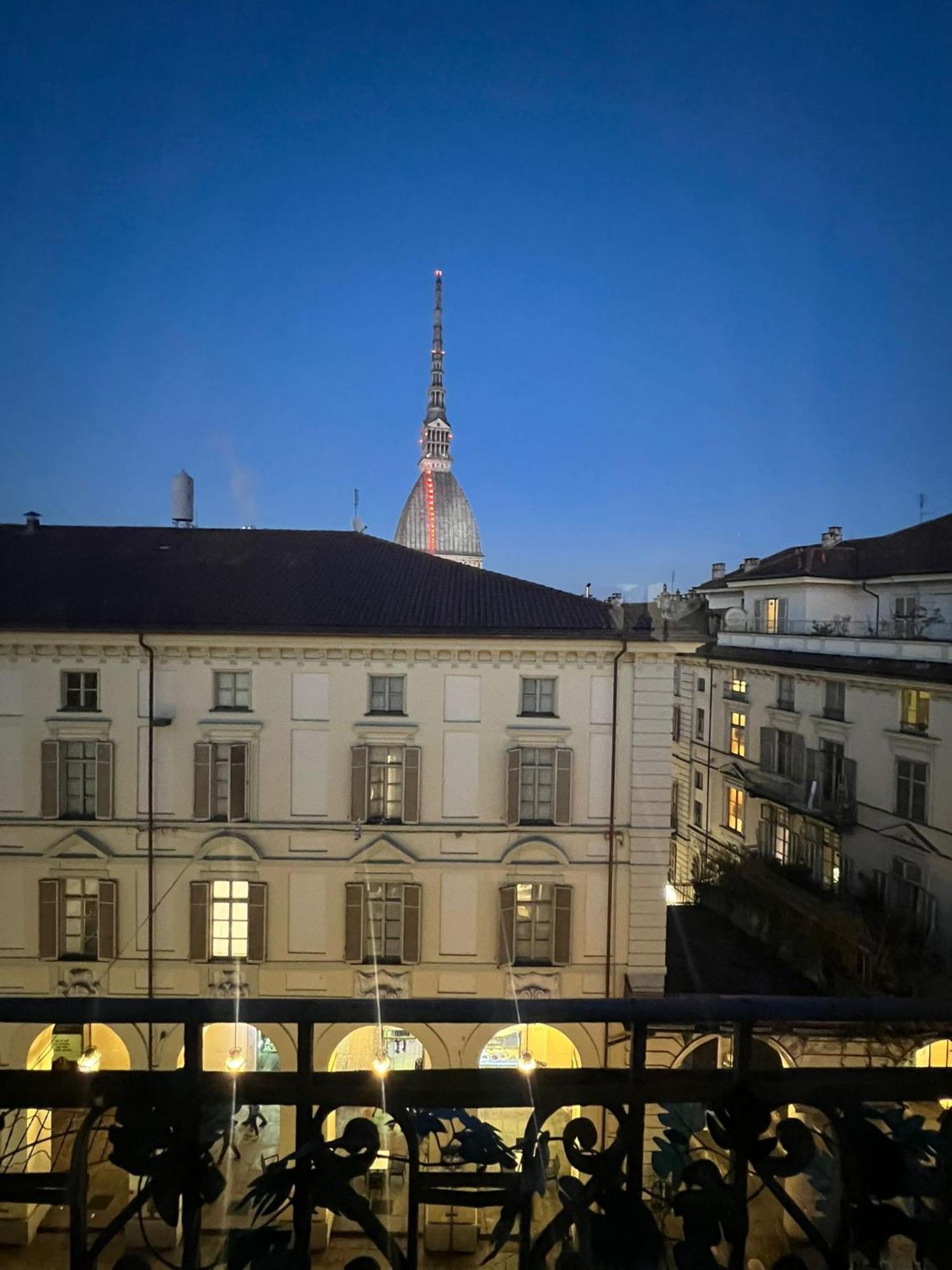 Historic Center Via Po Apartment Turin Bagian luar foto