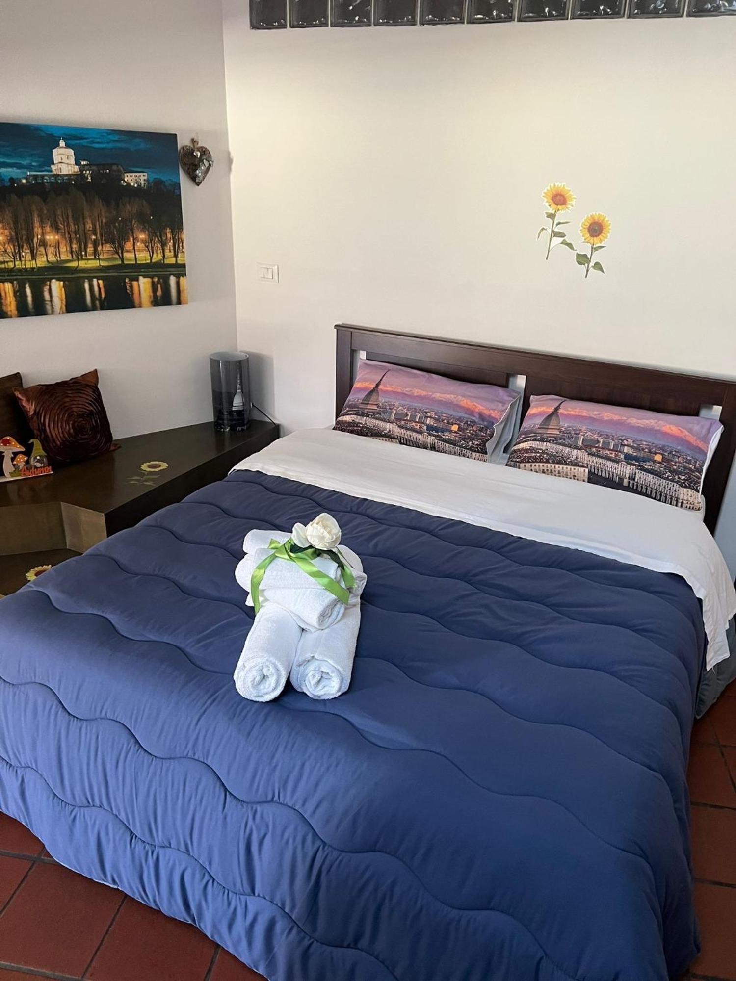 Historic Center Via Po Apartment Turin Bagian luar foto